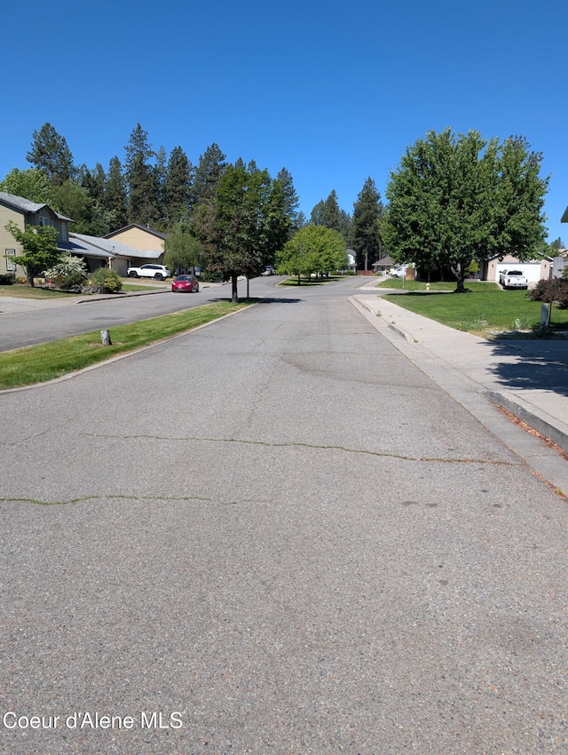 902 E Glacier Peak Dr, Post Falls, ID 83854 - view of asphalt street