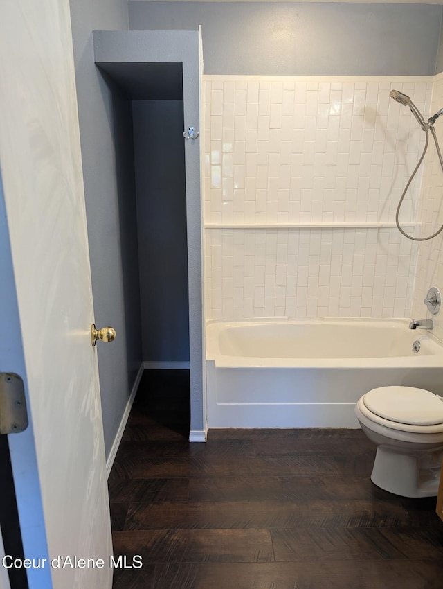 902 E Glacier Peak Dr, Post Falls, ID 83854 - full bath featuring toilet, tub / shower combination, and baseboards