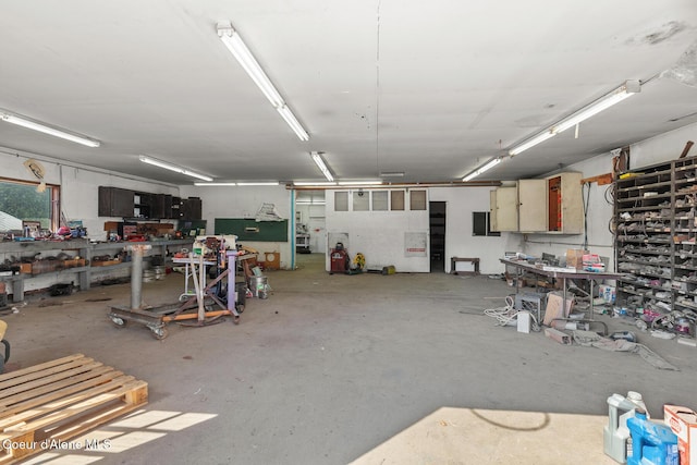 26277 N Chevrolane Way, Rathdrum, ID 83858 - garage with a workshop area
