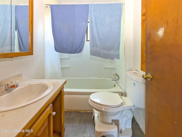 464 E Lincoln, Priest River, ID 83856 - bathroom featuring toilet, vanity, shower / bath combo with shower curtain, and wood finished floors