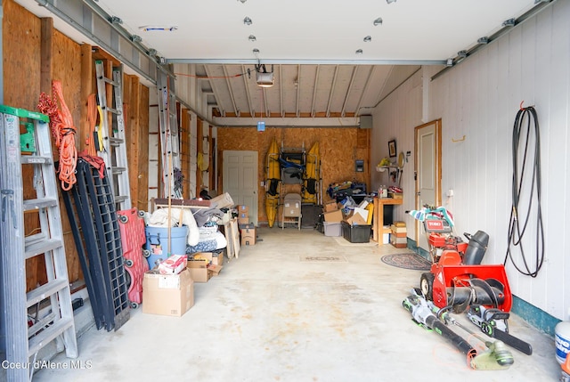 7672 W Carnie Rd, Coeur Dalene, ID 83814 - garage featuring a garage door opener