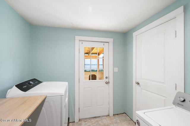 510 S 2nd St, Saint Maries, ID 83861 - laundry room with washing machine and dryer