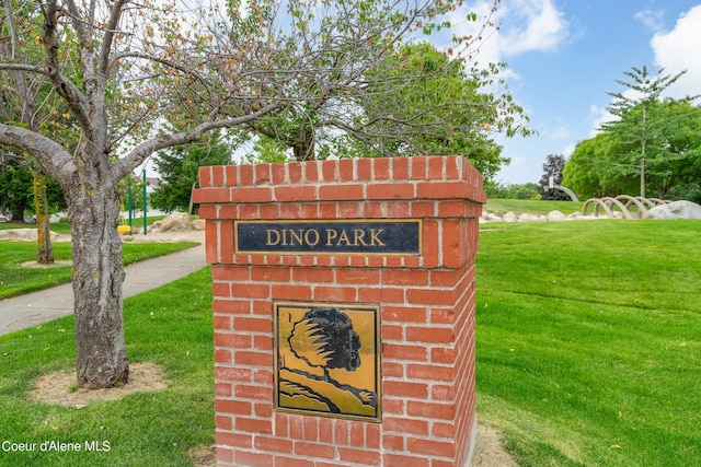 2867 W Tours Dr, Coeur Dalene, ID 83815 - community sign with a lawn