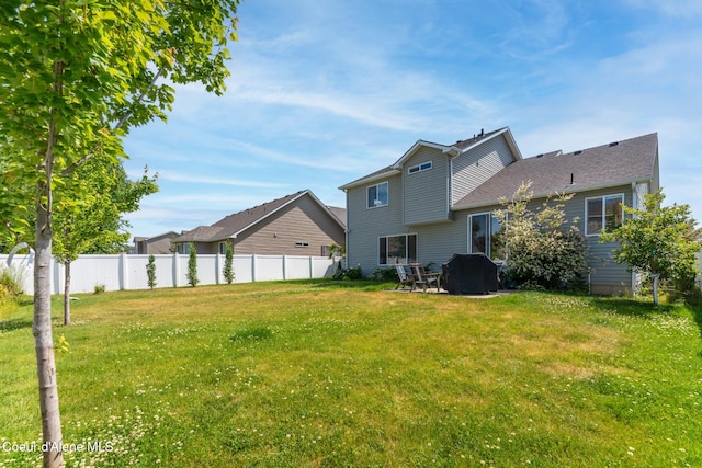 2867 W Tours Dr, Coeur Dalene, ID 83815 - back of property