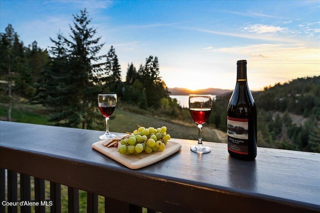 3889 E Avery Ln, Coeur Dalene, ID 83814 - view of patio terrace at dusk