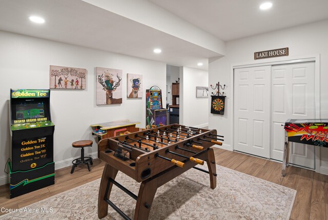 3889 E Avery Ln, Coeur Dalene, ID 83814 - rec room featuring wood finished floors and recessed lighting