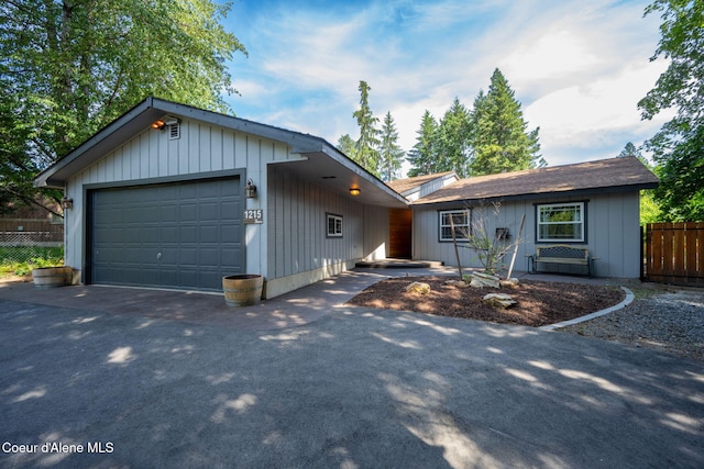 1215 E Shorewood Ct, Coeur Dalene, ID 83815 - photo 1