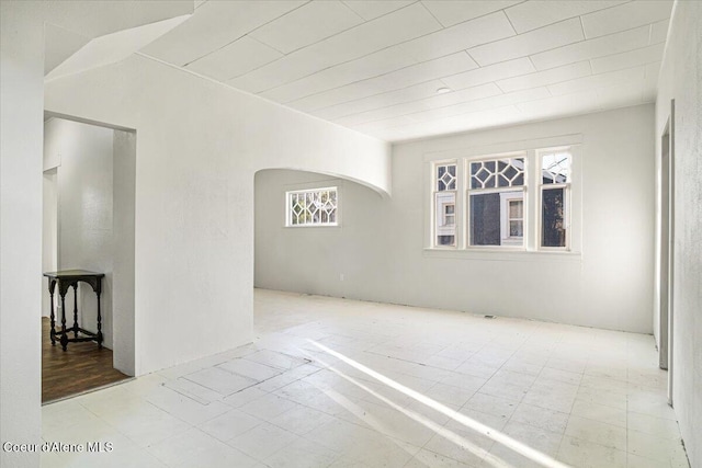 928 N 7th St, Coeur Dalene, ID 83814 - spare room with arched walkways