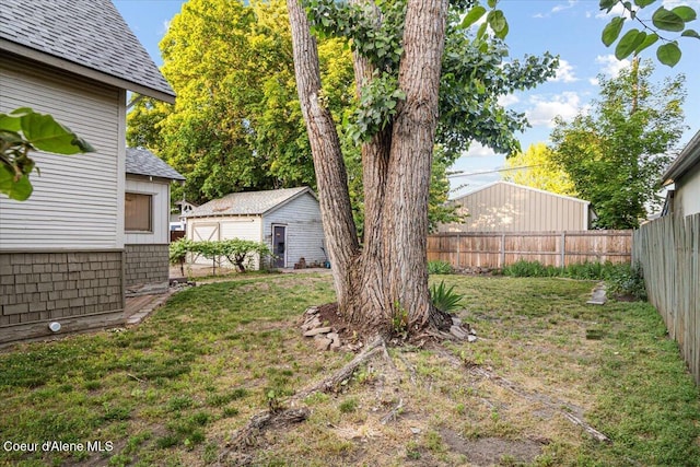 928 N 7th St, Coeur Dalene, ID 83814 - view of yard with an outdoor structure