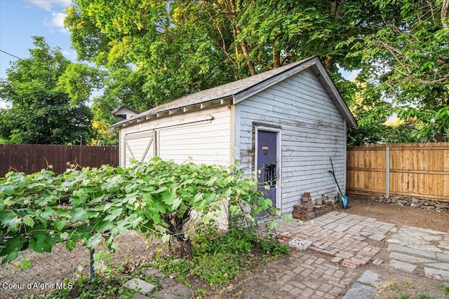 928 N 7th St, Coeur Dalene, ID 83814 - view of outdoor structure with a fenced backyard