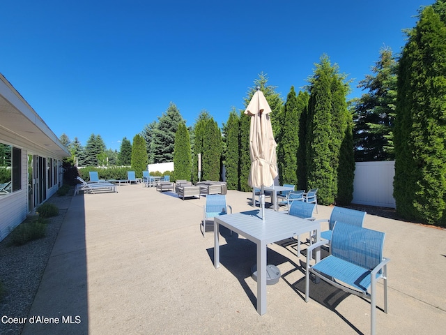 8706 W Sawtooth St, Rathdrum, ID 83858 - view of patio / terrace with outdoor dining space