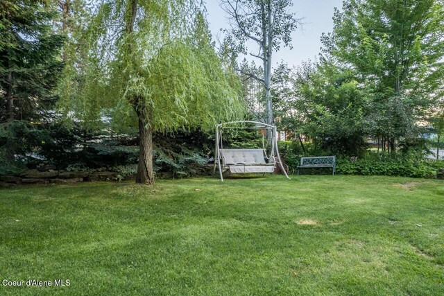 6531 Tannenbaum Cir, Bonners Ferry, ID 83805 - view of green lawn