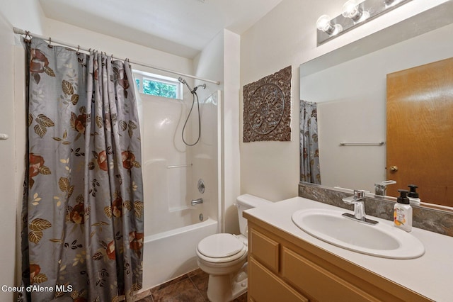 8562 N Audubon Dr, Hayden, ID 83835 - bathroom featuring vanity and shower / bath combination with curtain