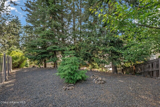 8562 N Audubon Dr, Hayden, ID 83835 - view of yard