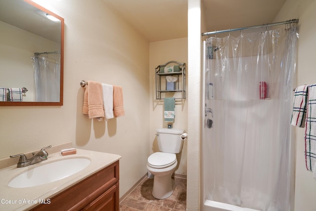 306 Scranton Ave, Coolin, ID 83821 - full bath with vanity and a shower with curtain