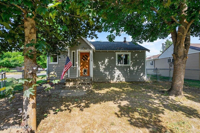 1318 N 10th St, Coeur Dalene, ID 83814 - view of front of property with entry steps