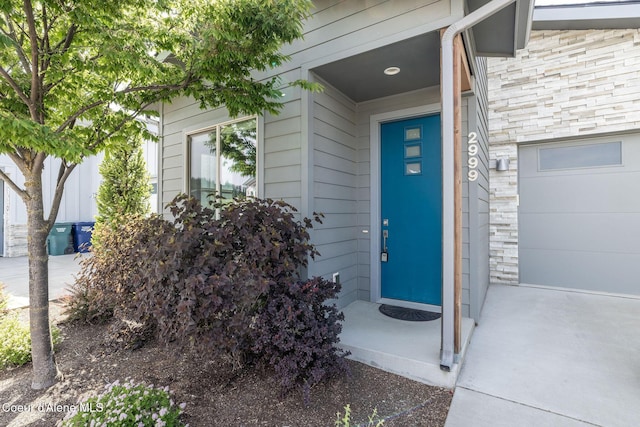 2999 N Casa Ct, Coeur Dalene, ID 83814 - property entrance
