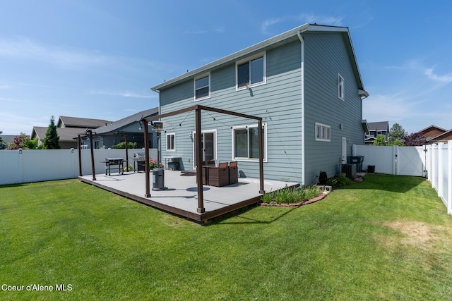 6522 N Idlewood Dr, Coeur Dalene, ID 83815 - rear view of house featuring a gate, a fenced backyard, and a patio area