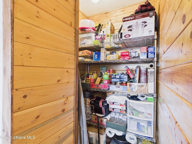 206 6th St, Pinehurst, ID 83850