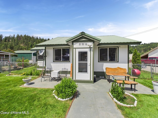206 6th St, Pinehurst, ID 83850