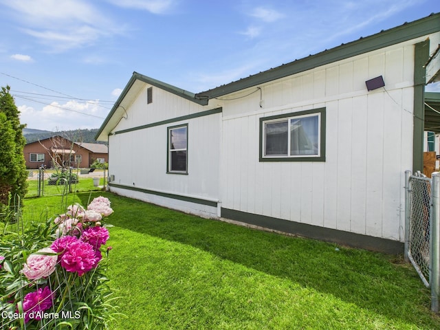 206 6th St, Pinehurst, ID 83850