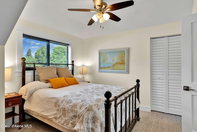 310 W Linden Ave, Coeur Dalene, ID 83814 - carpeted bedroom with a ceiling fan and a closet
