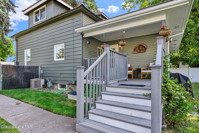 310 W Linden Ave, Coeur Dalene, ID 83814 - view of front of home