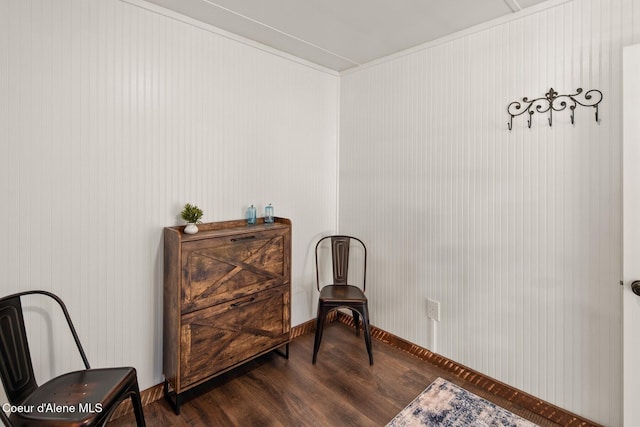 4119 Colburn Culver, Sandpoint, ID 83864 - sitting room with dark wood-style floors