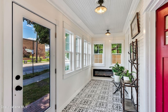 917 N Boyer Ave, Sandpoint, ID 83864 - sunroom / solarium with baseboards and crown molding