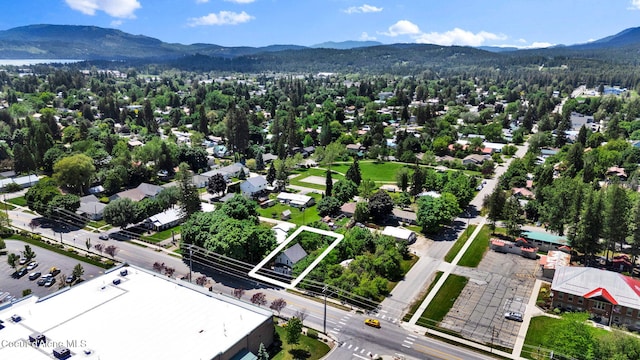 917 N Boyer Ave, Sandpoint, ID 83864 - aerial overview of property's location featuring a mountainous background and property parcel outlined