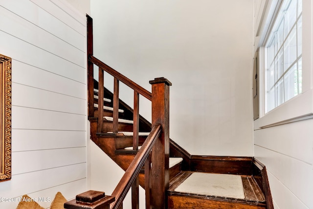 917 N Boyer Ave, Sandpoint, ID 83864 - view of stairs