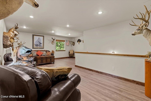 438 Berry Hl, Cocolalla, ID 83813 - living room with light wood-style flooring and recessed lighting