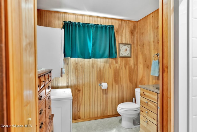 498 Lakeview Rd, Bayview, ID 83803 - bathroom with wood walls and vanity