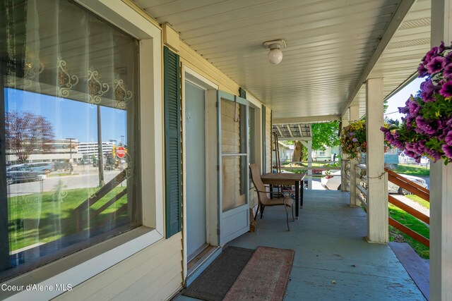 610 W Emma Ave, Coeur Dalene, ID 83814 - view of covered porch