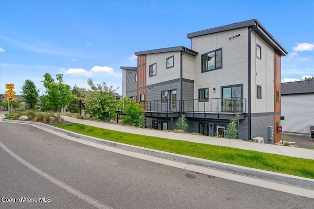 3026 Suzanne C, Coeur Dalene, ID 83815 - view of front facade