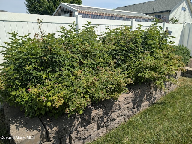 1824 E Warbler Ln, Post Falls, ID 83854 - view of yard