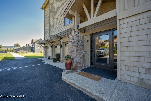 653 Dover Bay Pkwy Unit 101, Dover, ID 83825 - property entrance featuring a residential view