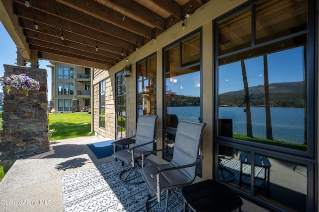 653 Dover Bay Pkwy Unit 101, Dover, ID 83825 - view of patio with a water view