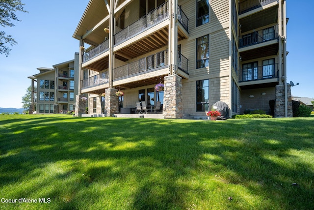 653 Dover Bay Pkwy Unit 101, Dover, ID 83825 - view of apartment building / complex