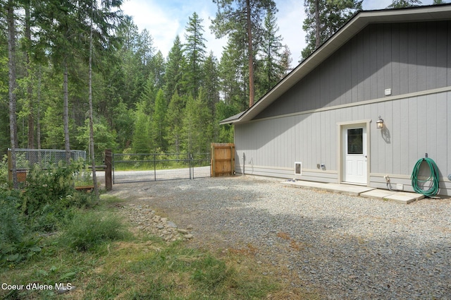 81 Mango St, Moyie Springs, ID 83845 - view of property exterior featuring a gate