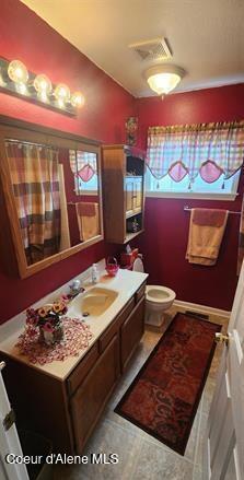 817 6th St, Kamiah, ID 83536 - full bath featuring vanity and toilet