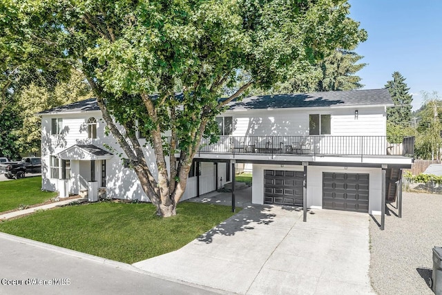 202 S 18th St, Coeur Dalene, ID 83814 - view of front of property with a front yard, a garage, and driveway