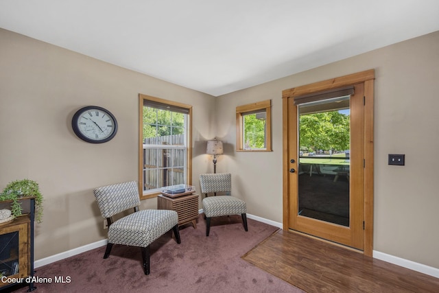 303 S 19th St, Coeur Dalene, ID 83814 - living area with baseboards