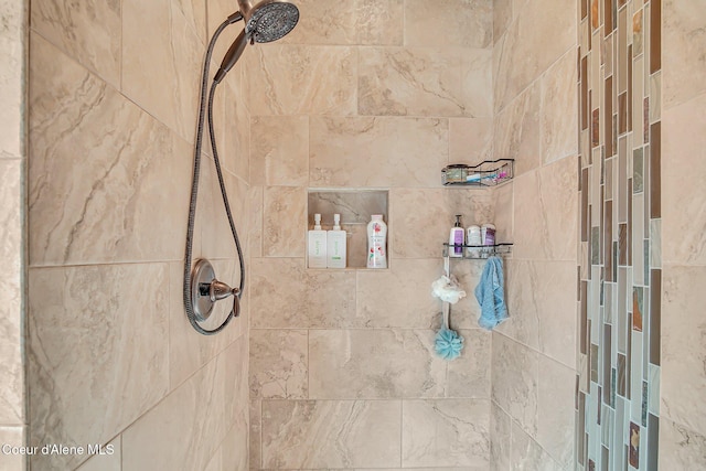 20770 N Penobscot Rd, Rathdrum, ID 83858 - full bathroom with a tile shower