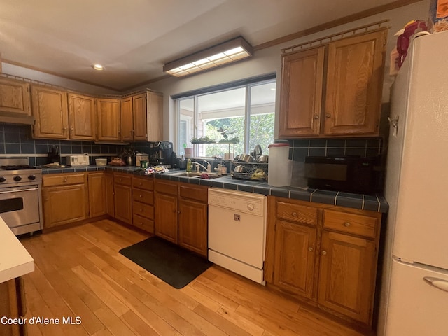 381 Nighthawk Rd, Bonners Ferry, ID 83805 - photo 10