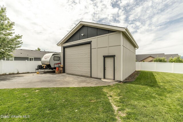 13417 N Halley St, Rathdrum, ID 83858 - view of garage