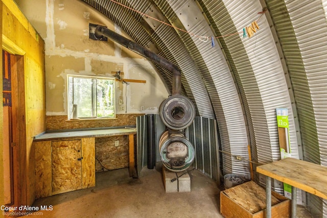 4900 E Hudlow Rd, Hayden, ID 83835 - interior space featuring unfinished concrete flooring