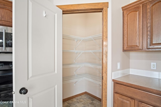 7833 N Hilliard Ct, Coeur Dalene, ID 83815 - view of pantry