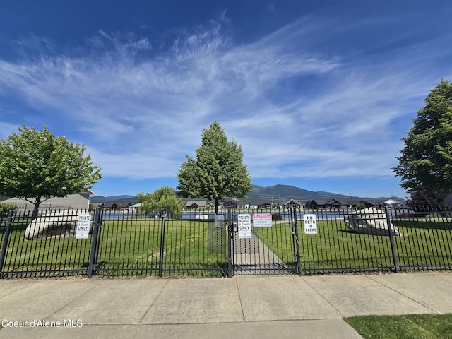 7812 W Kayak Ct, Rathdrum, ID 83858 - view of front of home featuring a mountain view