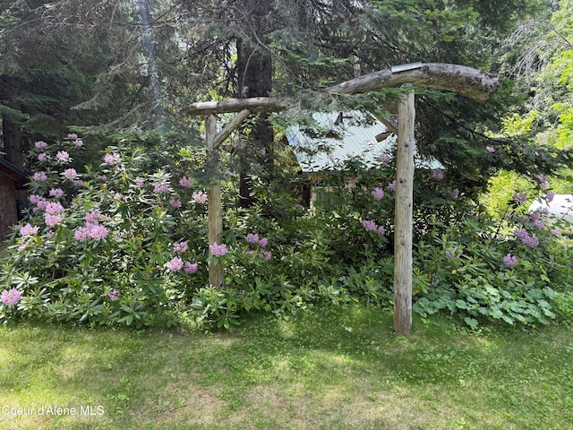 1283 N Wrenco Rd, Sandpoint, ID 83864 - view of yard